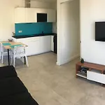 Cassis Lodges